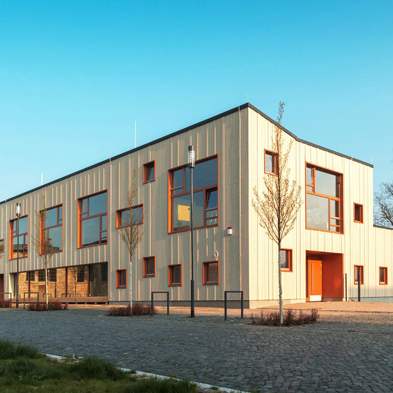 Fassade der Kindertagesstätte ``Holzwürmchen`` in Weimar