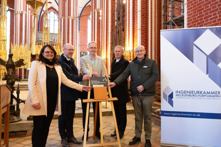 Verleihung Historisches Wahrzeichen der Ingenieurbaukunst für das Doberaner Münster